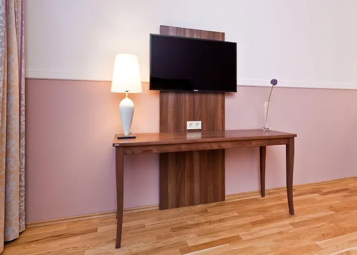 Am Schloss Lägenhetshotell 4*