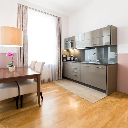 Am Schloss Apartmanhotel Drezda