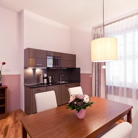 Am Schloss Apart Otel Dresden