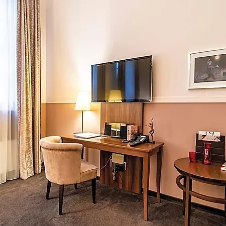 Am Schloss 4*
