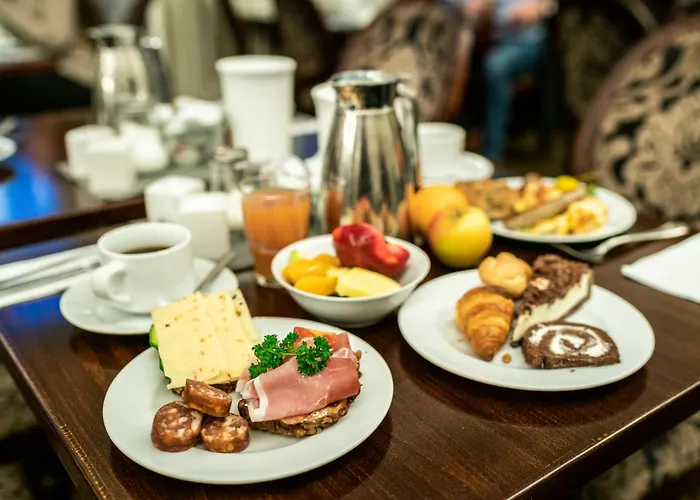 شقة فندقية آم شلوس الفندقية بخدمة ذاتية 4*