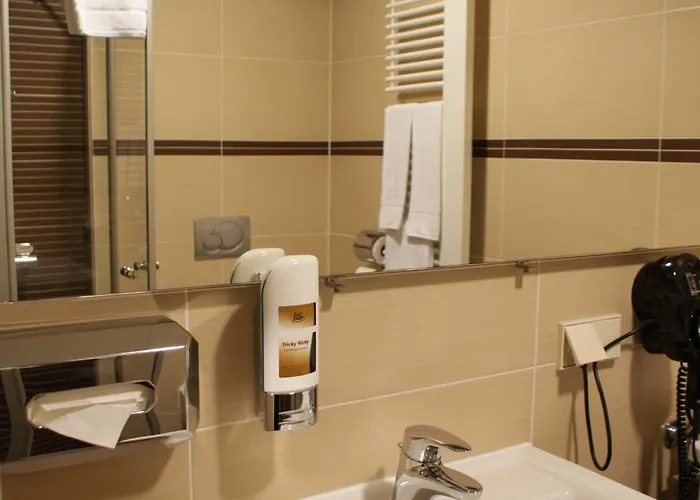 آم شلوس الفندقية بخدمة ذاتية شقة فندقية